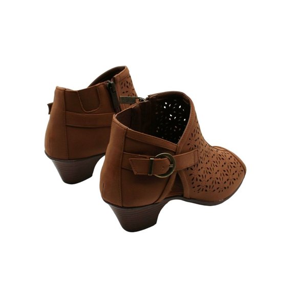 Easy Street Dakota Sandals (Women) - Picture 6 of 7